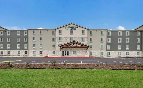 Tour Today, Settle In Right Away - No Lease, No Deposit Required!