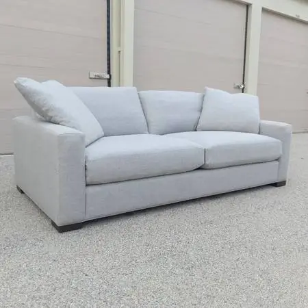 🔥 Room & Board Metro Gray Sofa - 88 - Free Delivery