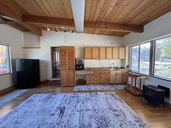 (Util. Incl.) Unfurnished Studio On Private Carmel Valley Estate