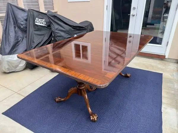 Chippendale Style Mahogany Banded Dining Table