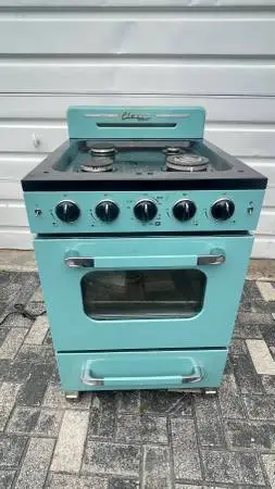 Classic By Unique Gas Stove 24inch (in WPB )