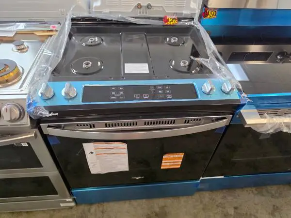 Open box slide in New gas stove
