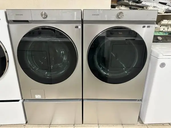 Samsung WF53BB8900ATW/D53BB8900 washer & Gas dryer LIKE NEW!!
