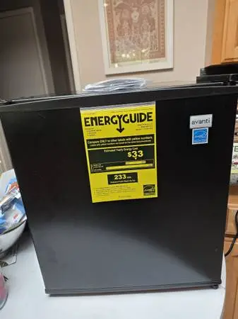 Refrigerator, 1.7 cu.ft.