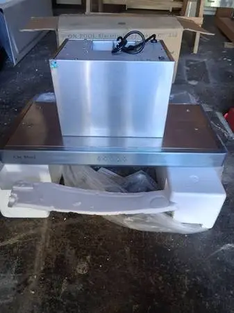 New in box 30 inch stainless steel range hood