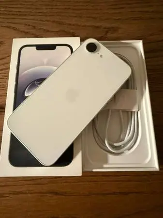 iPhone 16e 128GB white