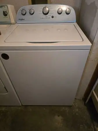 Whirlpool Washer WTW4816FW w/ brand new hoses LIKE NEW!