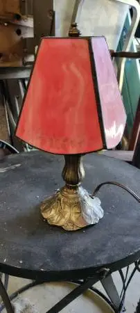 Small Tiffany styled lamp