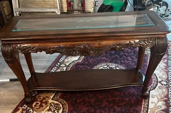 * CONSOLE TABLE w/Glass Top *
