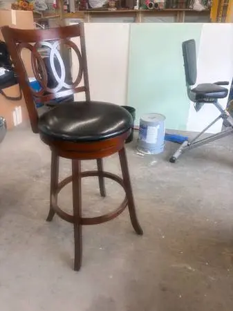 Bar stool