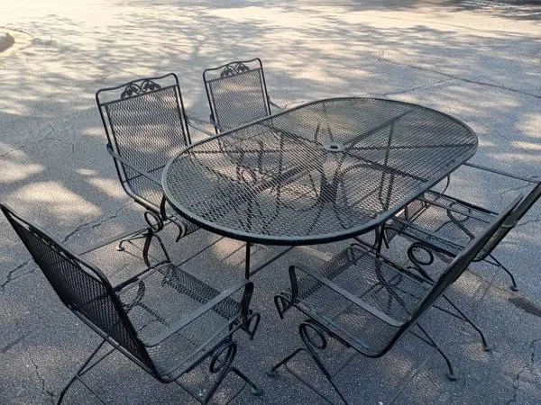 Patio furniture set