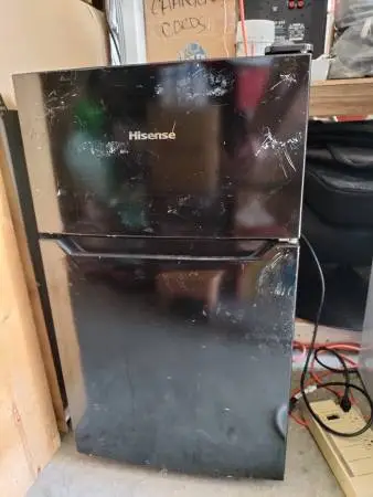 Hisense 3.2 Cu Ft Mini Fridge with Freezer