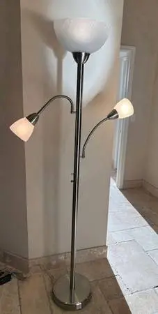 3 lamp torchiere - Dimmable