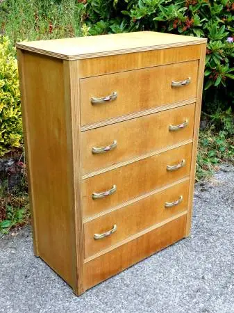 4-Drawer Solid Wood Dresser