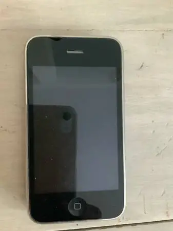 Apple iPhone 3GS