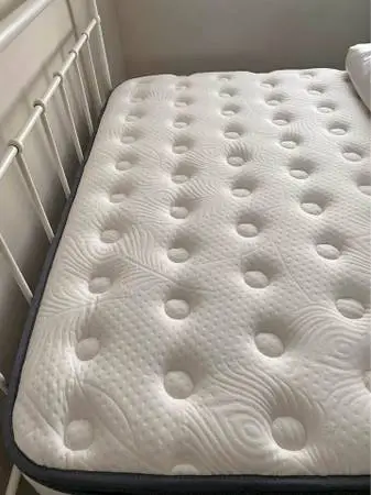 Twin mattress