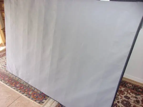 SERTA FULL SIZE BOXSPRINGS, LIKE NEW, NO MATTRESS JUST THE BOX