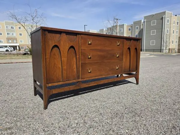 Broyhill Brasilia Mid Century Vintage Credenza