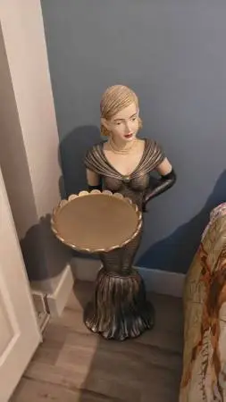 Elegant Vintage-Style Female Statue / Hostess Tray Table