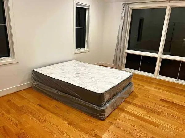 Full mattress