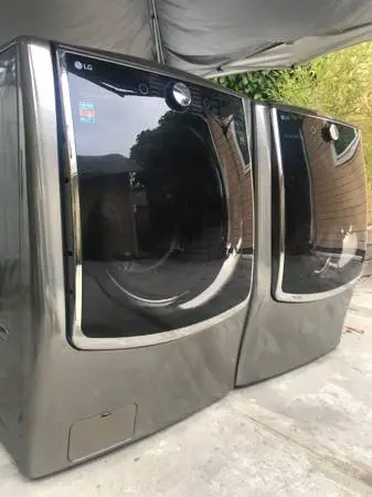 LG Mega Capacity Washer and GAS Dryer