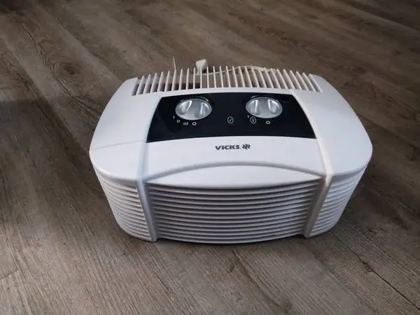 Air Cooler/Filter By VICKS For Sale