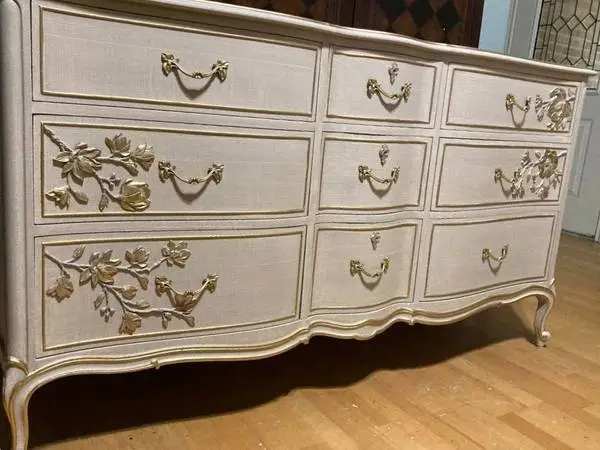 9 Drawer Dresser