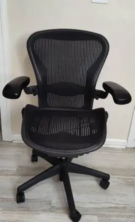 OFFICE CHAIRS HERMAN MILLER SIZE B