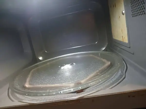 Move out Sale: Microwave must go