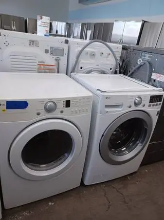 WHIRLPOOL GAS washer and dryer Set