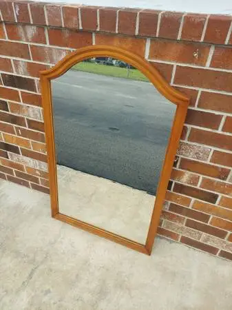 Large Arch Top High Quality Maple Frame Mirror 🪞.