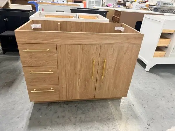 Morenobath 42 Oak Single Bathroom Vanity Cabinet Base Brand New