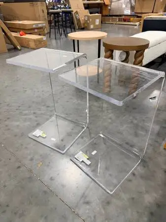 Acrylic 24 C Shaped Side Accent Table Clear Acrylic Brand New