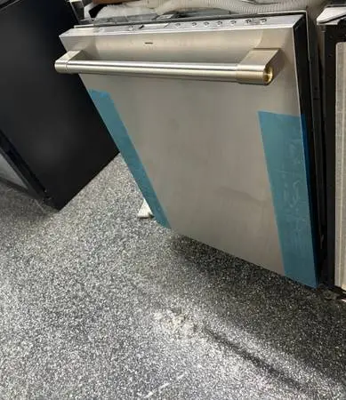 STAINLESS STEEL STATEMENT SERIES DISHWASHER