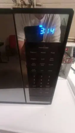 Samsung microwave gently used working condition