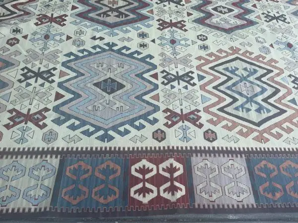 Beautiful Large  11x14 Turkish Kilim Wool Rug