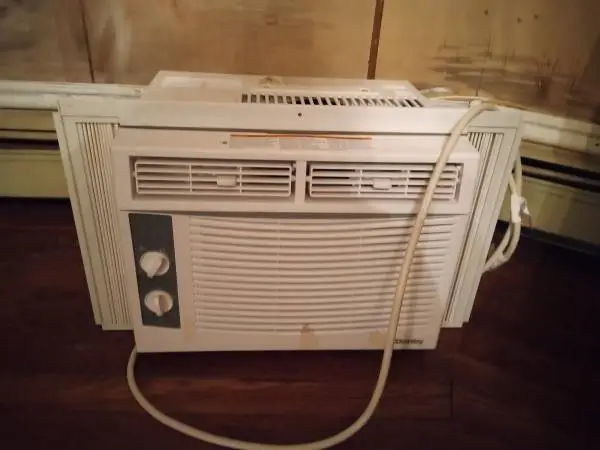 NEW in Box!! Window AC