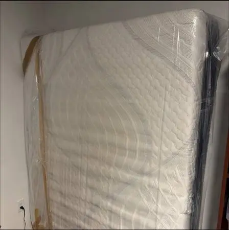 Queen gel memory foam mattress