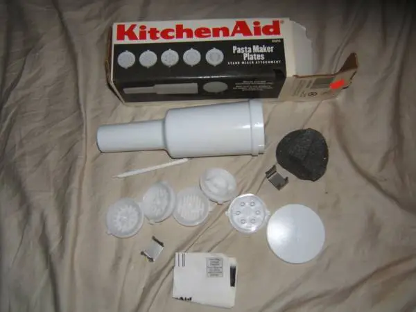 Kitchen Aid Pasta Maker Plates and Storage Stomper Model SNPA new