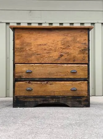 Nice Newer Mule Blanket Chest