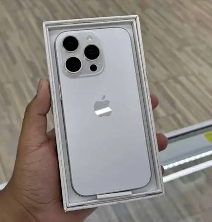 IPhone 16 pro Unlocked 5G