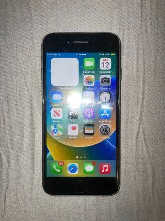 Apple iPhone 8 Black Unlocked GSM Smartphone Mobile Cellphone Phone