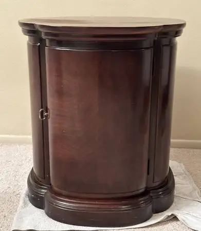 Henredon Burl Walnut Clover Shaped Drum Cabinet Accent Side Table