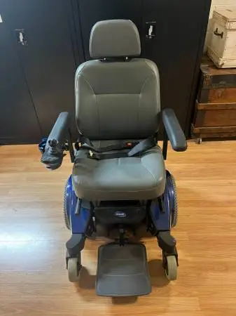 ♿ INVACARE PRONTO M91 SURESTEP POWER WHEELCHAIR — Fairview, TN