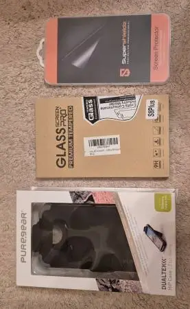 New Samsung galaxy S8+ phone case and 2 screen protectors