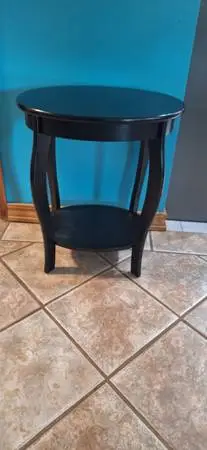 COFFEE or SMALL TABLE