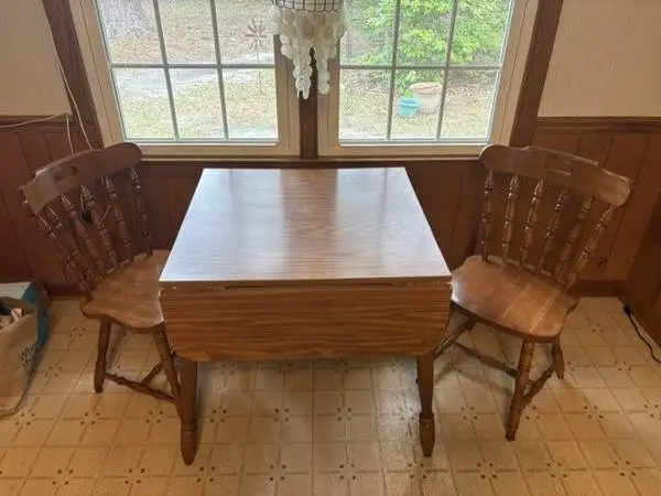 Vintage Drop Kitchen Table with 2 Chairs