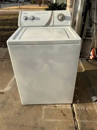 Admiral Heavy Duty Clothes Washer. Works great and completely Reconditioned. Del