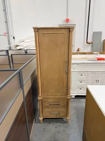 Aberdeen 60 Antique Oak Freestanding Linen Cabinet Brand New