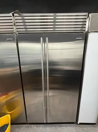 STAINLESS STEEL BUILT-IN FRIDGE 42 INCH